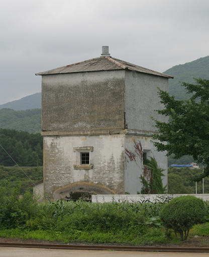 秋風嶺駅給水塔