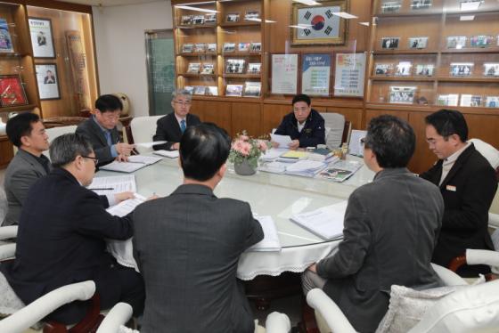 정영철 영동군수, ‘충청권 광역철도 영동 연장 철저히 준비해라’ 이미지