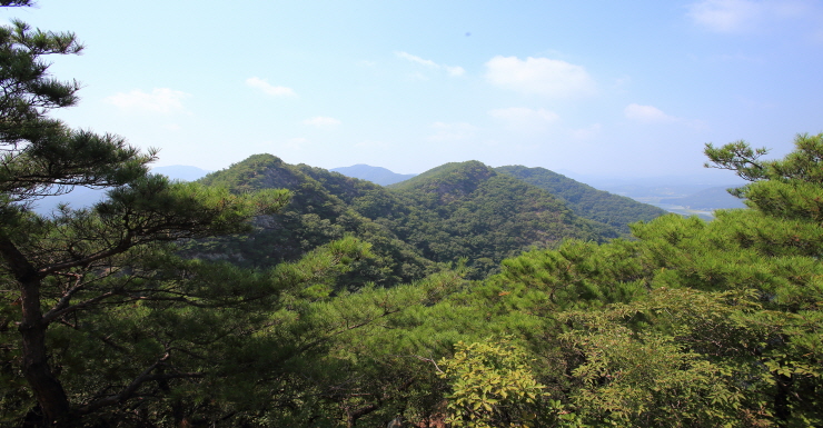 사진19/3봉에서 바라본 4봉과 5봉 전경이다.